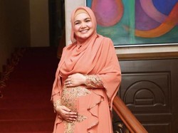 Setelah Menanti 11 Tahun, Anak Pertama Siti Nurhaliza Lahir