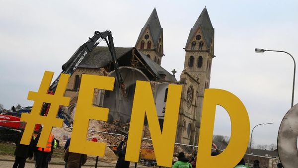 Di Jerman Gereja Dibongkar untuk Perluasan Tambang Batubara
