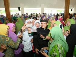 Warga Gembira Bupati Anas Lanjutkan Kerja untuk Banyuwangi