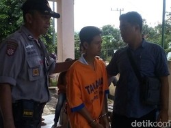 Berpura-pura Salat, Warga Jember Ini Embat Motor Jamaah