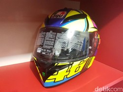 Seberapa Bagus Water Decal di Helm?