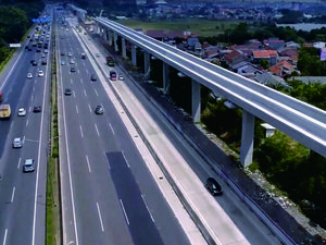 Kereta LRT Cibubur-Cawang Dijalankan Tanpa Masinis, Aman Nggak? Kereta LRT Cibubur-Cawang Dijalankan Tanpa Masinis, Aman Nggak?