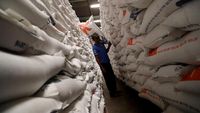Cara Bulog Atasi Kenaikan Harga Beras