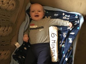 Foto: Saat Ukuran Tubuh Bayi Dibandingkan dengan Cheesesteak