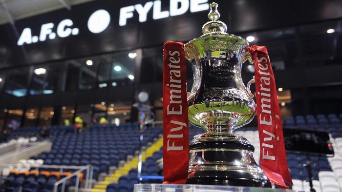 KIRKHAM, ENGLAND - DECEMBER 01: The Emirates FA Cup Trophy before the Second Round match between AFC Fylde and Wigan Athletic on December 1, 2017 in Kirkham, England. (Photo by Nathan Stirk/Getty Images)