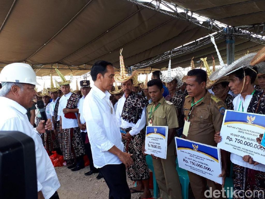 Pulau Rote Kekurangan Air Bersih, Jokowi: Saya Sampai Nggak Mandi