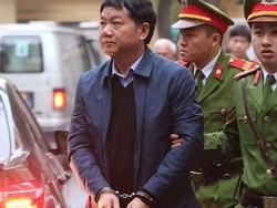 Puluhan Pejabat Senior Partai dan Perusahaan Negara Vietnam Diadili