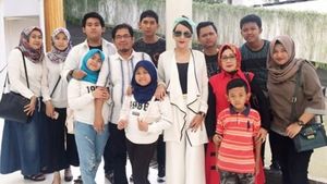 Nita Thalia Jadi Istri Kedua, Keluarganya Tetap Harmonis