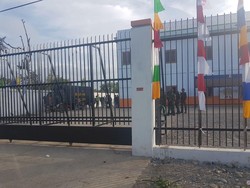 Kaca Kantor KPU Jayawijaya Dipecahkan, 7 Mobil Dirusak