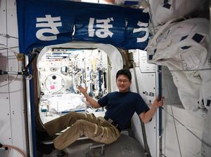 Foto: Ini Astronot Jepang yang Ngaku Tumbuh 9 Cm dalam 3 Minggu