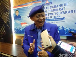 Jenazah Pramono Edhie Wibowo Disemayamkan di Puri Cikeas Malam Ini Jenazah Pramono Edhie Wibowo Disemayamkan di Puri Cikeas Malam Ini