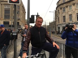 Arnold Scwarzenegger Jalani Operasi Jantung Darurat