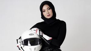 Foto: Gaya Simpel Diandra Gautama, Pembalap Cantik yang Kini Berhijab