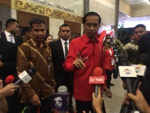 Silang Pendapat Penenggelaman Kapal Susi-Luhut, Ini Kata Jokowi Silang Pendapat Penenggelaman Kapal Susi-Luhut, Ini Kata Jokowi