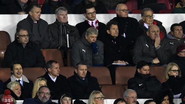 Wenger Soal Pengalaman Tak Menyenangkan Duduk di Tribun Penonton Stamford Bridge