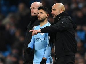 Sergio Aguero Menguji Pertahanan Liverpool
