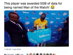 Untuk Man of The Match di Afrika: Paket Data 5GB, Bir, Sandal