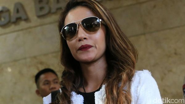 Lelah Mencoba Segala Cara, Tsania Marwa Polisikan Atalarik Syah