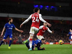 Wenger Masih Sakit Hati dengan Penalti Hazard di Emirates