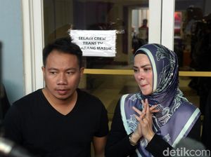 Bikin Malu! Video Vicky Prasetyo Scream di Acara Musik Metal Bikin Malu! Video Vicky Prasetyo Scream di Acara Musik Metal