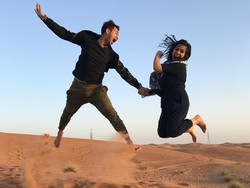 Guling-guling Mesra Raffi dan Nagita Saat Berlibur di Dubai