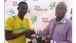 Untuk Man of The Match di Afrika: Paket Data 5GB, Bir, Sandal