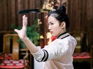 Seksi dan Berprestasi, Jagoan Kungfu Ini Memikat Netizen