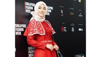 Foto: 7 Inspirasi Gaya Hijab Anisa Eks Cherrybelle untuk ke Pesta