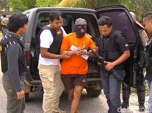 Polisi Gelar Rekonstruksi Pembunuhan Ibu Kandung yang Tewas Dibacok