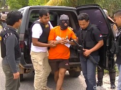 Polisi Gelar Rekonstruksi Pembunuhan Ibu Kandung yang Tewas Dibacok