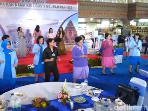 Menteri Retno dan Susi Joget Diiringi Lagu Country Menteri Retno dan Susi Joget Diiringi Lagu Country