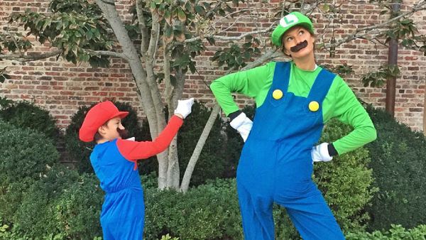 Manisnya Foto-foto Model Gisele Bundchen dan Buah Hatinya