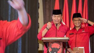 Saat Irjen Anton Charliyan Berkemeja PDIP