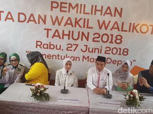 Diiringi Marching Band, Vera-Nurhasan Daftar Pilwalkot Serang Diiringi Marching Band, Vera-Nurhasan Daftar Pilwalkot Serang