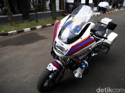 Doa Istri Polisi Patwal saat Suami Bertugas