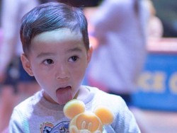 Jawaban Lucu Rafathar Ditanya Cantikan Sang Pengasuh Atau Paula Verhoeven