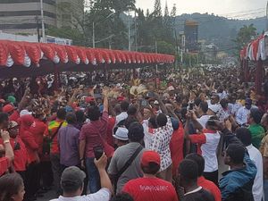 Diusung PDIP-Gerindra, John Wempi-Melkias Daftar Pilgub Papua