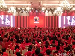 Gemuruh Tepuk Tangan untuk Jokowi Saat Banggakan PDIP