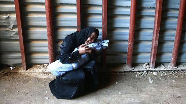 Pilu! Tangisan Amouri untuk Putranya yang Jadi Korban Perang