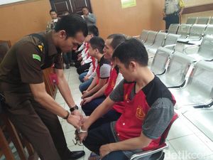 Sidang Dakwaan 1 Ton Sabu Dikawal Ketat Polisi Sidang Dakwaan 1 Ton Sabu Dikawal Ketat Polisi