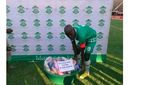 Untuk Man of The Match di Afrika: Paket Data 5GB, Bir, Sandal