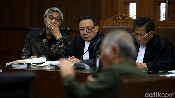 Sidang Lanjutan Kasus Korupsi Gubernur Nonaktif Sultra Nur Alam