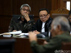Sidang Lanjutan Kasus Korupsi Gubernur Nonaktif Sultra Nur Alam Sidang Lanjutan Kasus Korupsi Gubernur Nonaktif Sultra Nur Alam