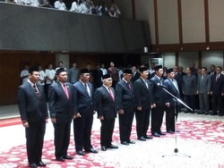 Anies Lantik Delapan Pejabat Baru di Lingkungan Pemprov DKI