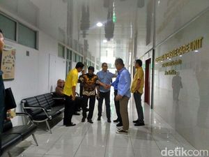 Kepala RSPAD Turun Tangan Langsung untuk Operasi Akom Kepala RSPAD Turun Tangan Langsung untuk Operasi Akom