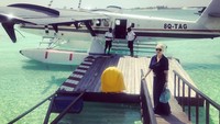 Liga Italia baru akan kick-off lagi pada 22 Januari mendatang. Icardi bulan madu dengan Wanda. Mereka menggunakan pesawat terbang laut untuk ke sana. (Foto: dok. Instagram)