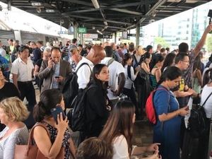 Menteri: Keterlambatan Kereta Sydney karena Takdir Tuhan