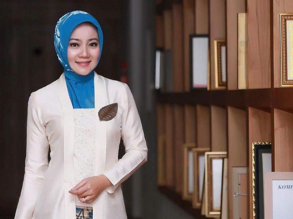 Tutorial Hijab Ala Bu Cinta Atalia Kamil Tutorial Hijab Ala Bu Cinta Atalia Kamil