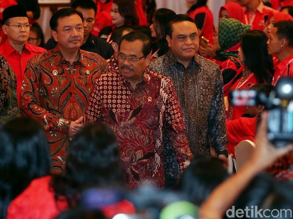 Sejumlah Pejabat dan Tokoh Hadiri HUT ke-45 PDIP