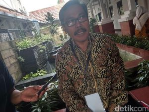 Jadi Tersangka Kasus Suap, Ketua Panwaslu Garut Dicopot Jabatannya Jadi Tersangka Kasus Suap, Ketua Panwaslu Garut Dicopot Jabatannya